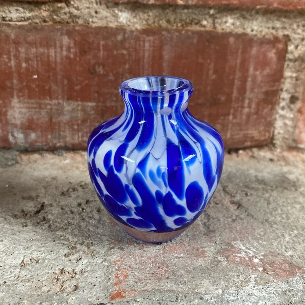 Blue and white heavy weight bud vase